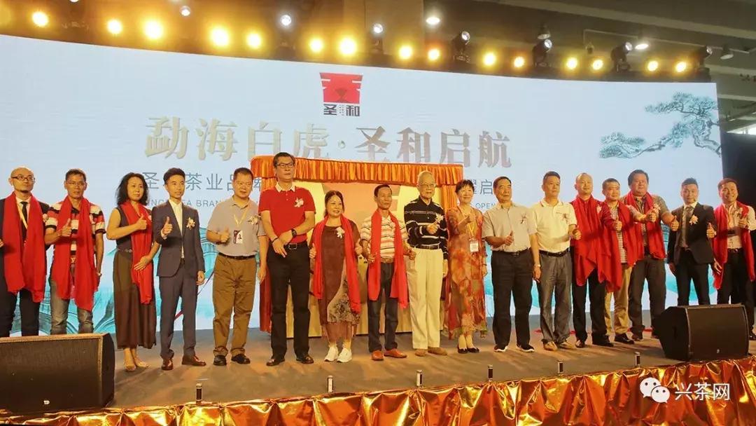 伯乐千里寻良驹，绿蓝两波开本期打一最佳生肖的警惕虚假宣传-全面释义、解释与落实、综合解答解释落实